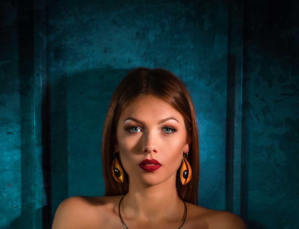 Uhani Oko Model